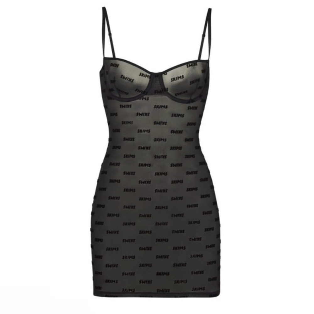 ꫂ ၴႅၴ  SKIMS After Hours Logo Slip Dress Onyx | NWT  | Large 🖤✨